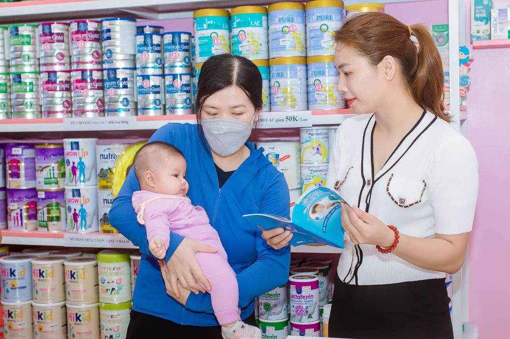 Mẹ sẽ được tư vấn chế độ ăn phù hợp tại trạm dinh dưỡng Nhím Store