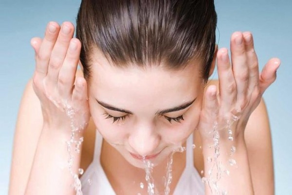Cách phục hồi làn da cho mẹ bỉm sữa sau những ngày Tết